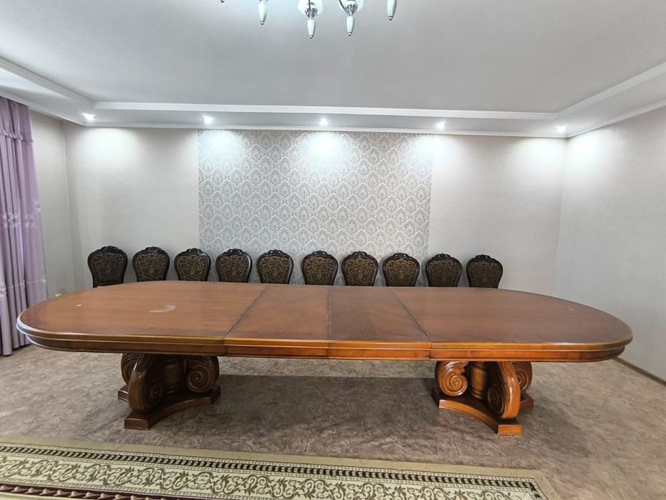 Продам стол обеденный 440×140 см. Б/у. 120000 тенге