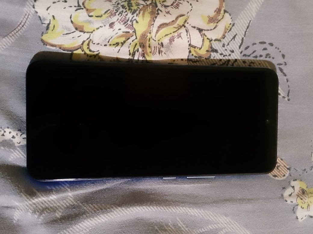 Infinix 8  telifoni sotladi