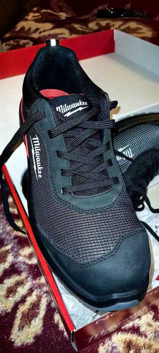 Работни боти Milwaukee