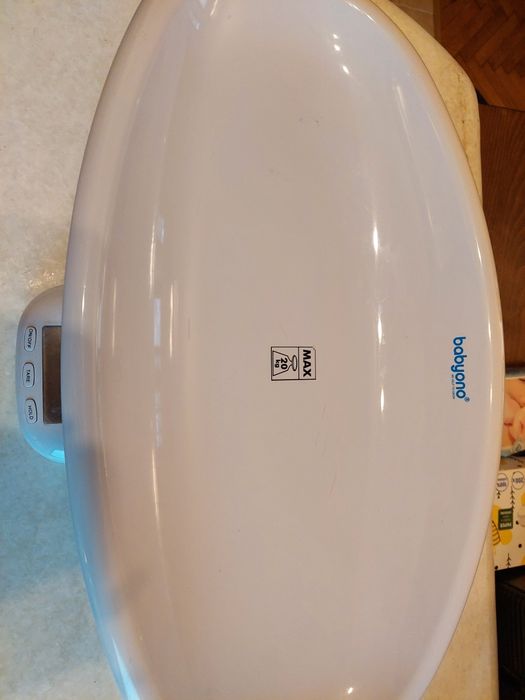 Електронна везна Babyono за бебета и деца