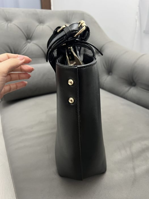 Geanta de mana din piele Nucelle