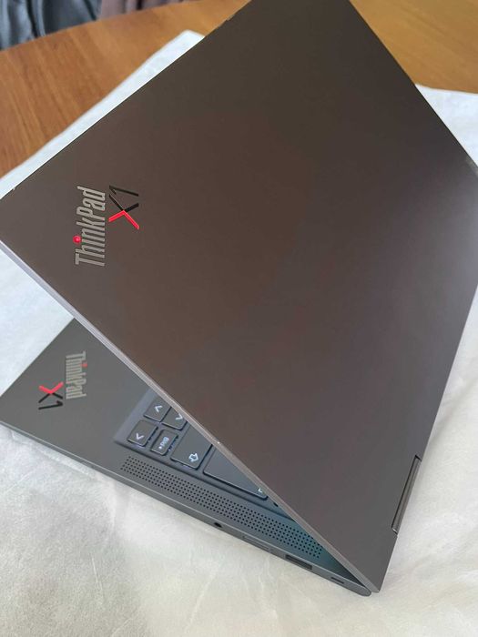 Лаптоп Lenovo ThinkPad X1 Yoga gen 8 (2024) - като нов