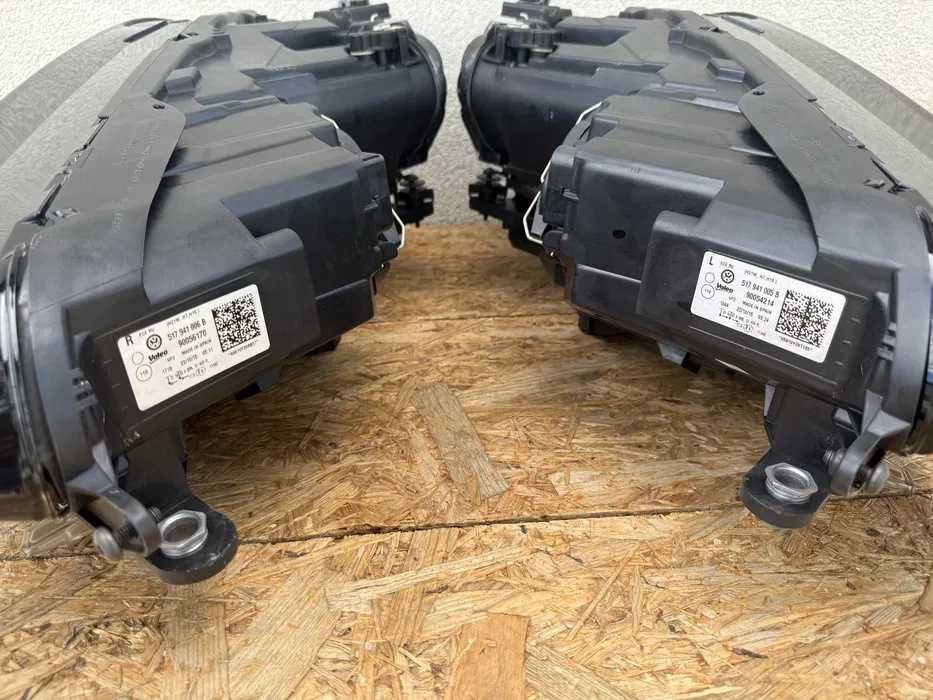 SET Far stanga dreapta VW Golf7 Sportsvan Break Halogen Originale NOI