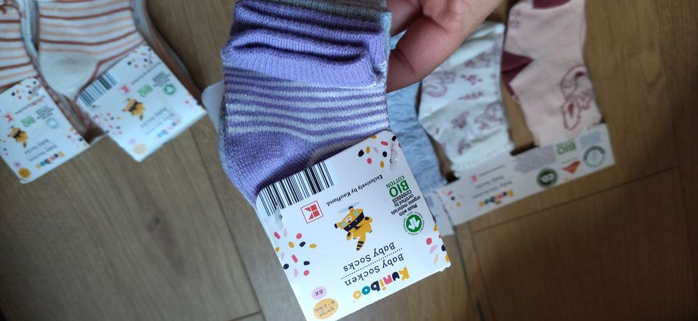 Бебешки чорапи от био памук и шапки