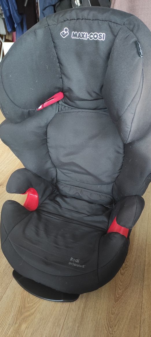 Столче за кола maxi Cosi Rodi airprotect