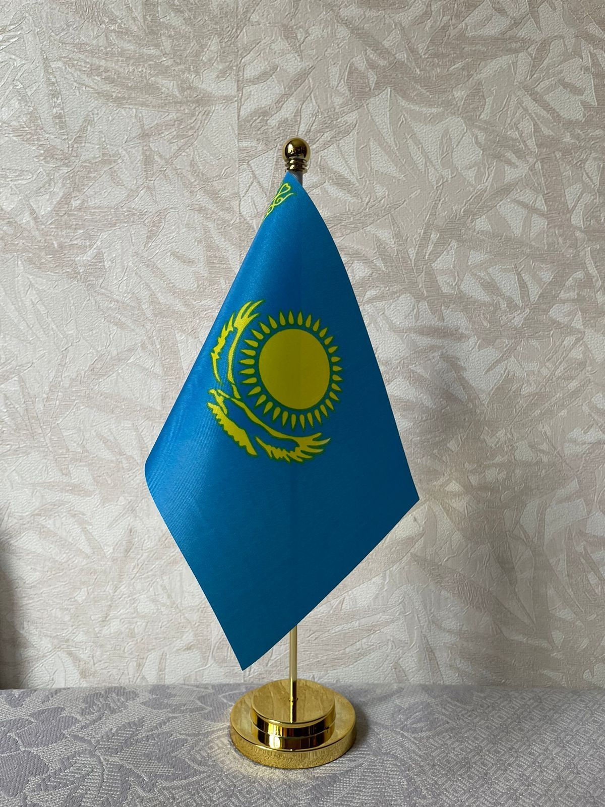 Флагштоки и Флаг Казахстана и других стран