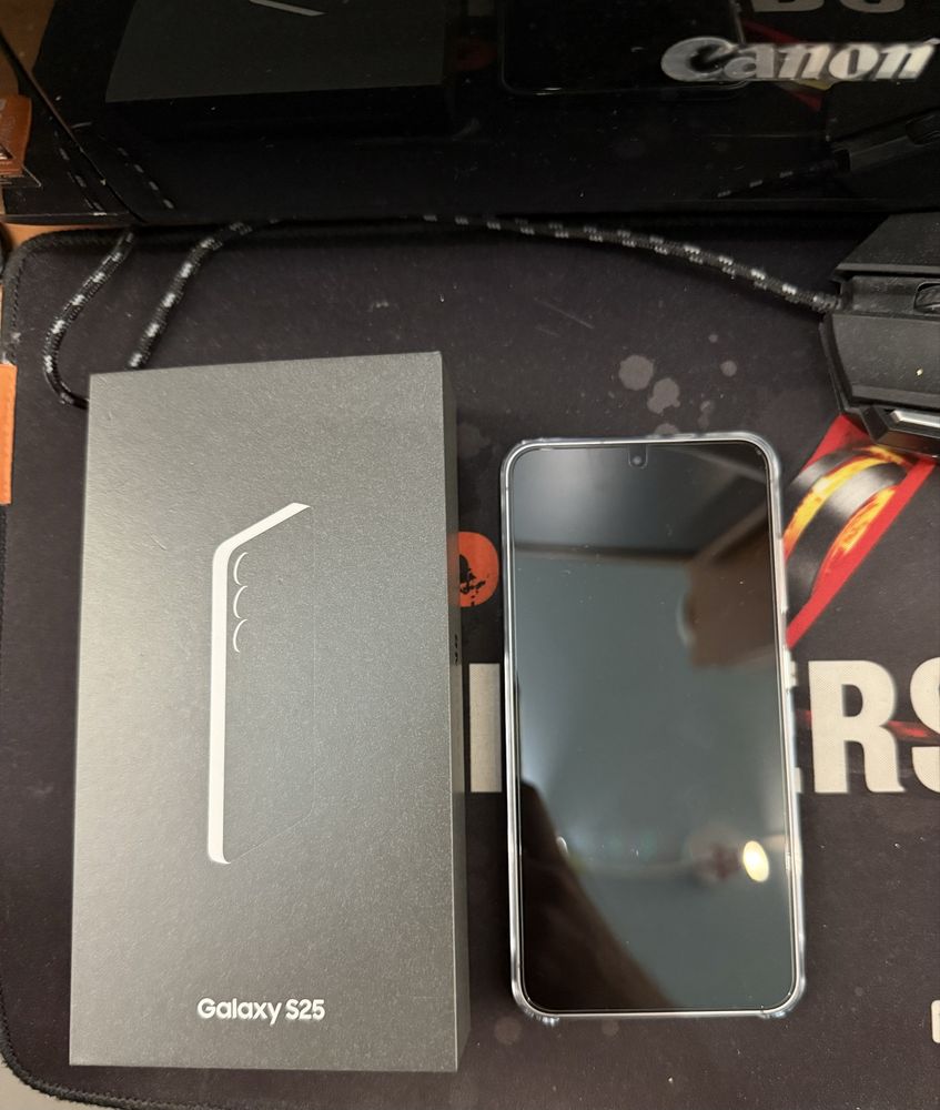 Samsung S25 128 GB с гаранция