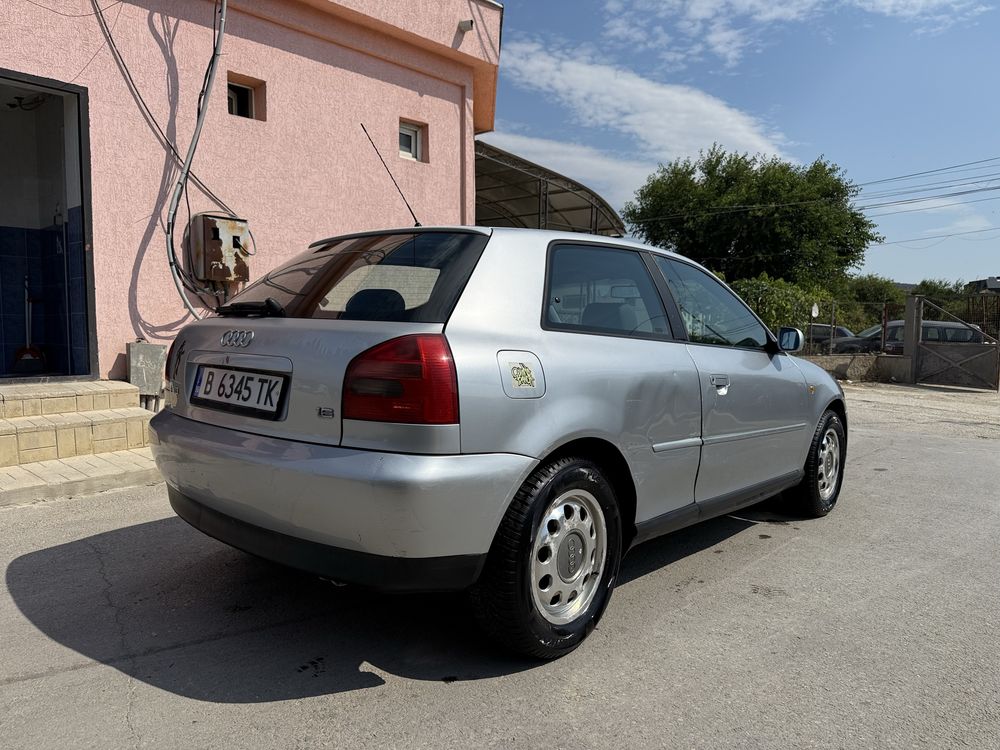 Audi A3 1.6 Бензин Климатроник Всичко платено Добро състояние 2000лв