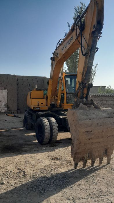 Экскавотир сотилади хундае 130