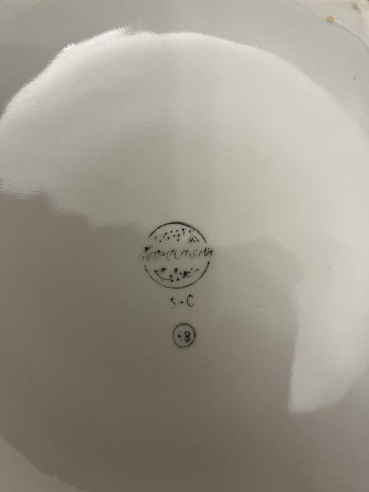 Продается старинная посуда без сколов целая в идеальном состоянии