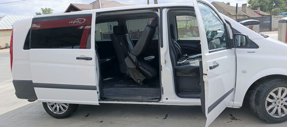 Mercedes vito 9 locuri Extra long euro5 2012
