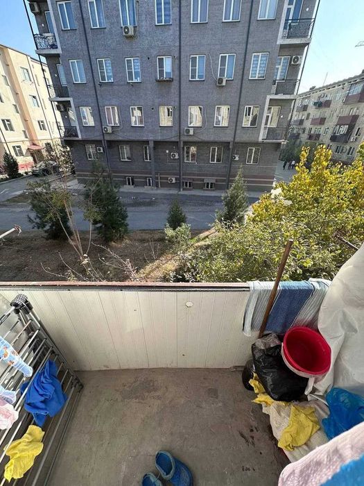 Санъат саройи яқинида 2 каватда 1 хонали АРКА