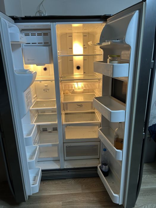 Хладилник Samsung