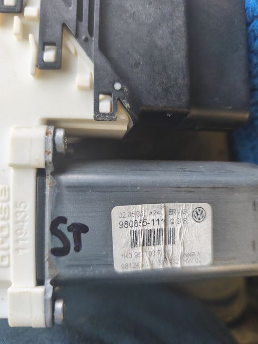 Modul motoraș geam spate Vw Passat B6 3C9959703/ 1K0959703F/1K0959704F