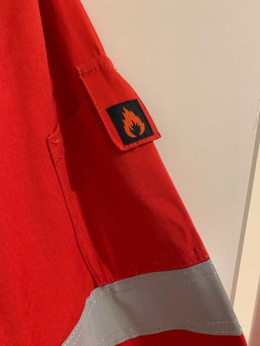 Geaca antifoc  roșie RED WING Marimea 4XL