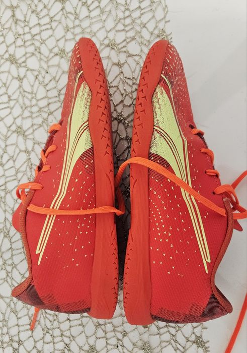 Ghete de fotbal sala marca Puma Ultra 37 originale