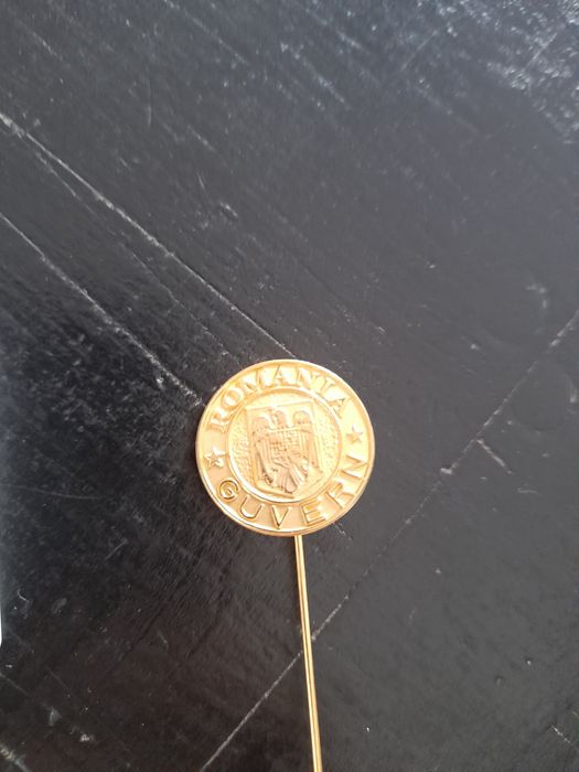 Insigna Guvernul Romaniei și Ministerul Apararii