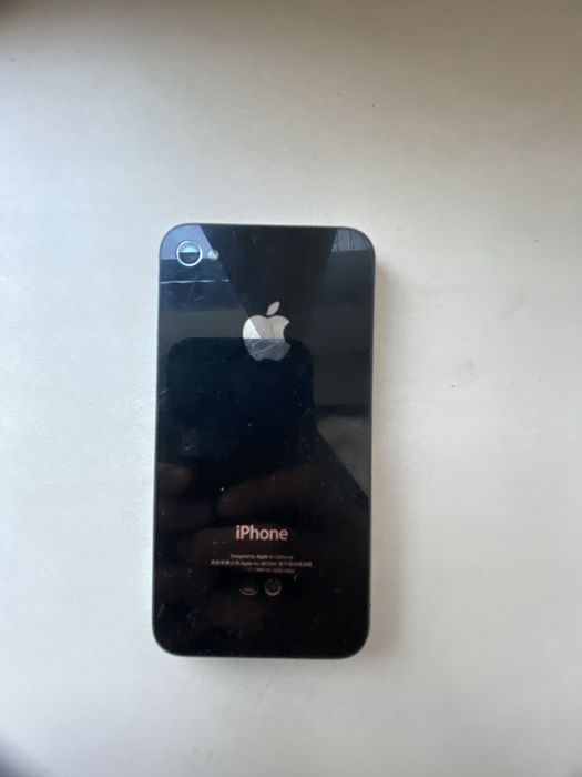 Аифон 4 на 8 гигобаит