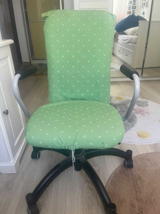 Set birou alb + scaun – elegant, ideal pentru acasă sau birou