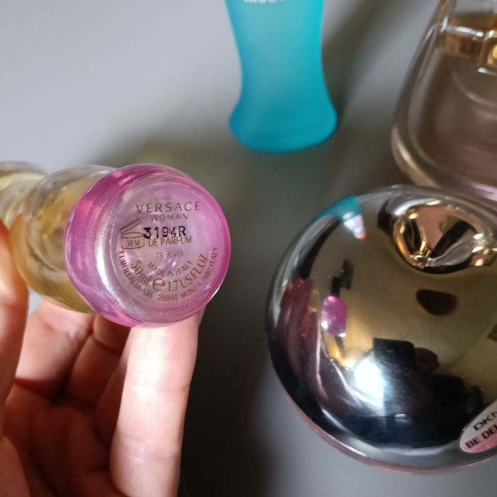 Eau de parfum si Eau de Toilette - autentice - Chloe, Versace, DKNY...