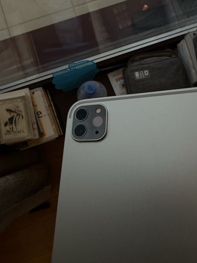 iPad Pro 12.9” 5th Gen • M1 • 128 GB • stare bună