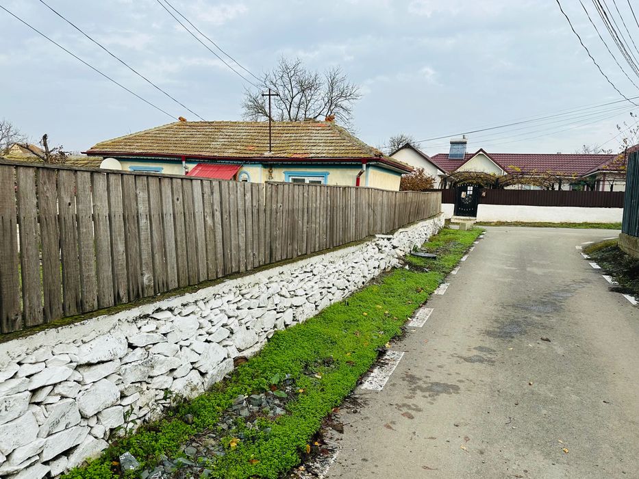 Casa de vânzare Comuna Gradina