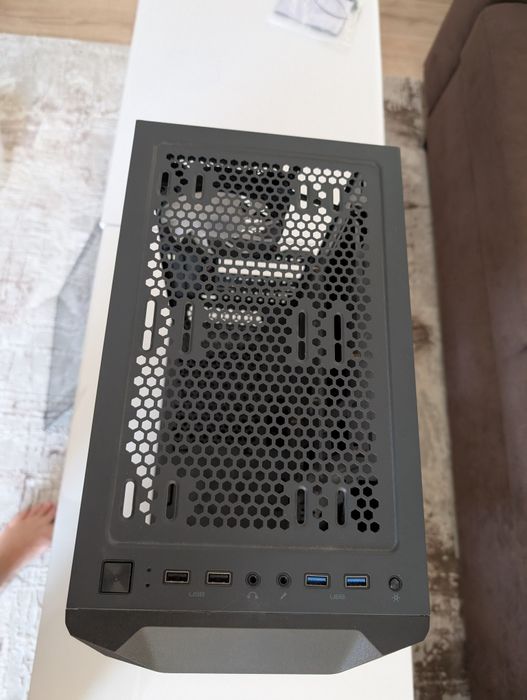 Кутия Cougar MX 410 Mesh-G RGB