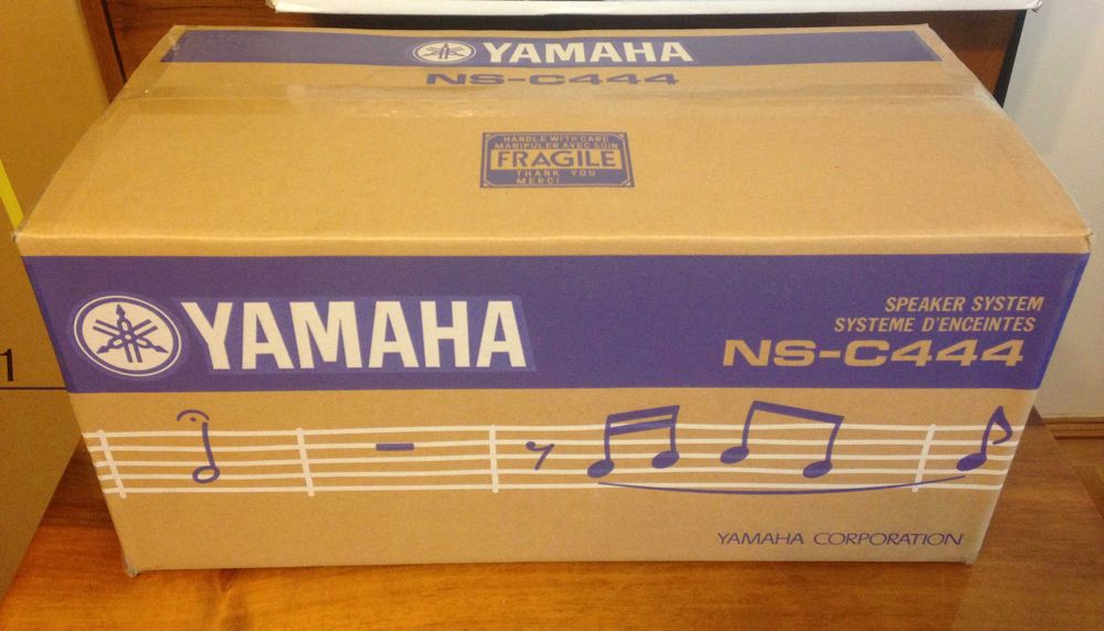 Boxa de centru Yamaha NS-C444 + difuzoare tavan/perete Yamaha NS-IC600