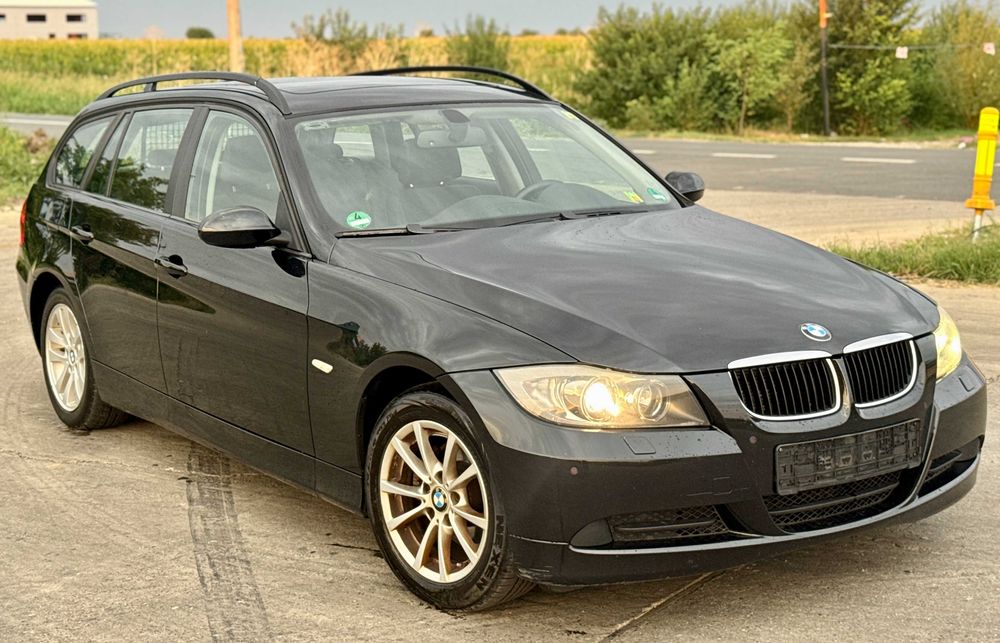 BMW 320D E91 M-Pachet interior/Panoramic/Xenon/Navi