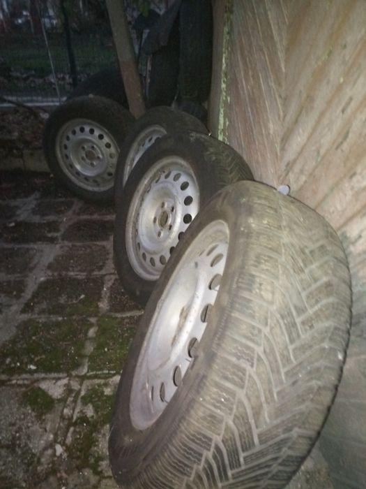 Зимни гуми Мишлем 7 с джанти.