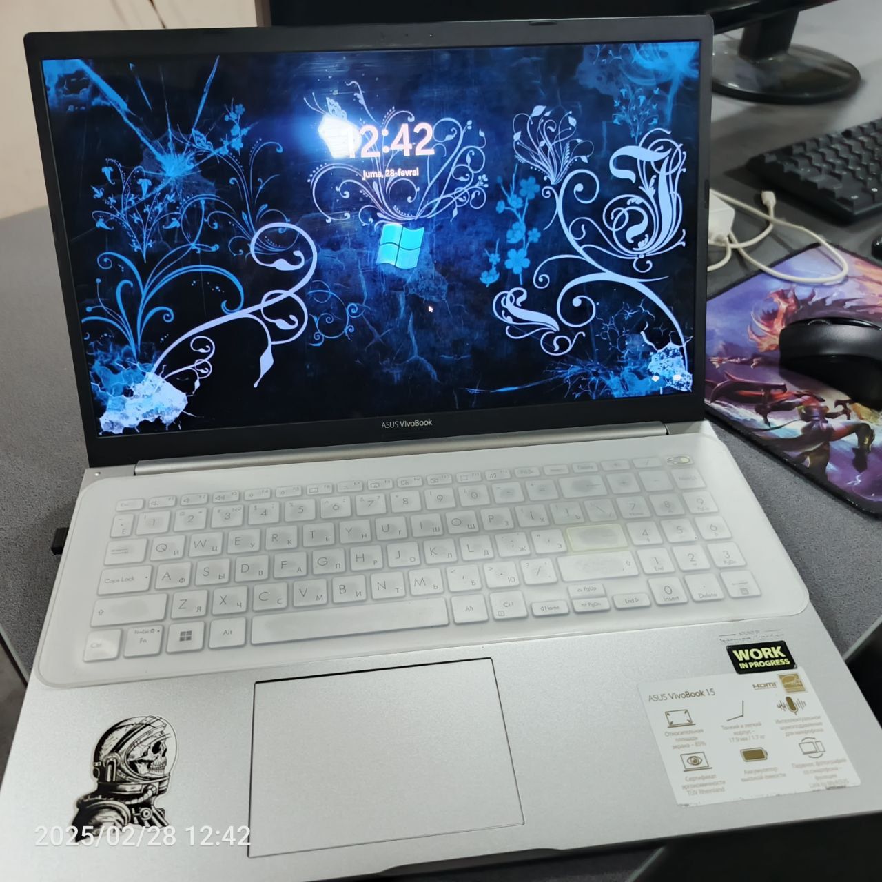 ASUS VivoBook 15 dokument karobka
