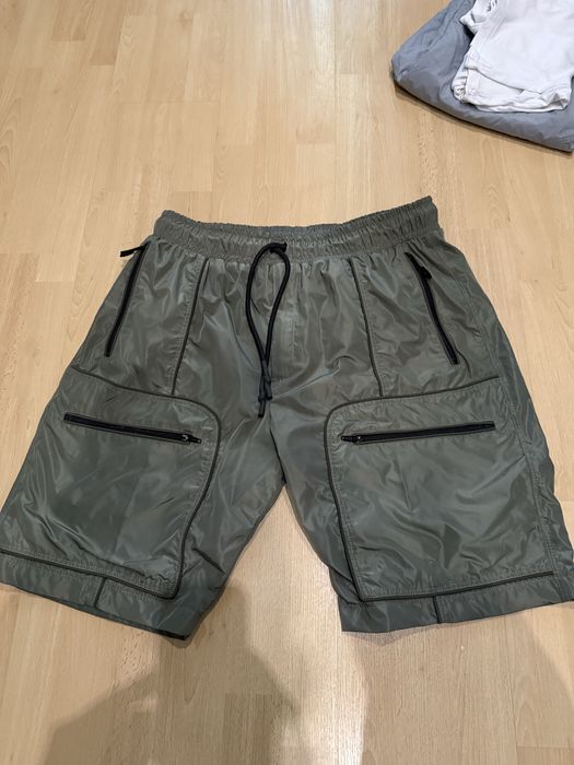 Luda артикули- къси гащи и тениска