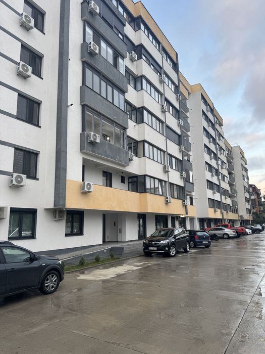 Inchiriez spatiu comercial