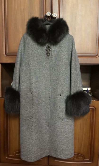 Пальто серого цвета, 48 размер, производство Турция