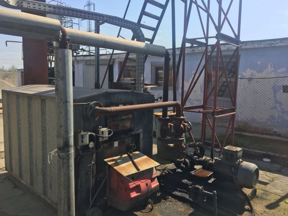 Vand 2 bazine 50t/ buc bitum marca wirtgen
