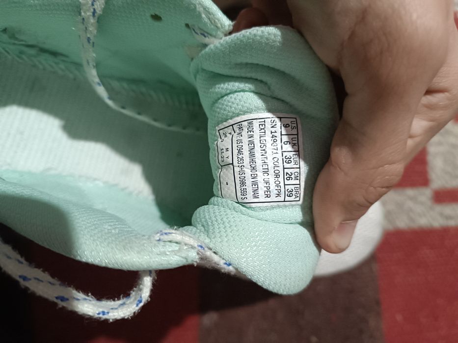 adidași skechers arch fit