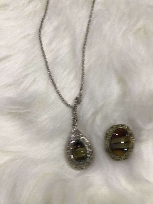 Brose vintage anii 1900 portelan