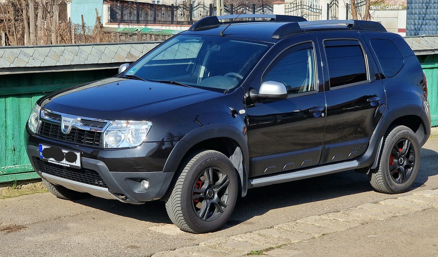 Vand dacia duster anul 08.2011 motor 1.6 16valve benzina tractiune 4x2