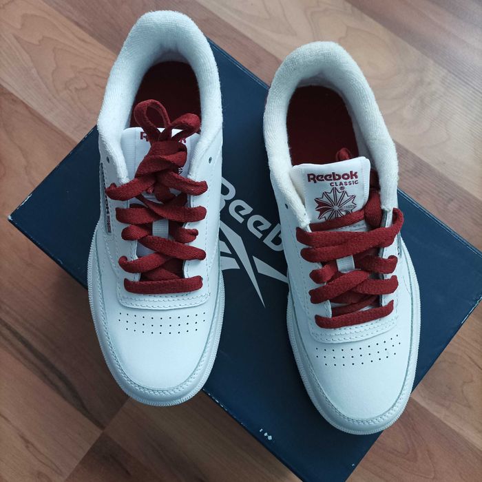 Reebok N34,5 нови маратонки