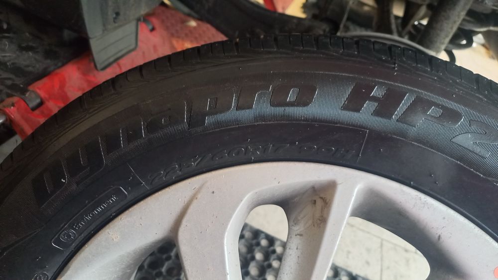 Cauciucuri 225/60r17