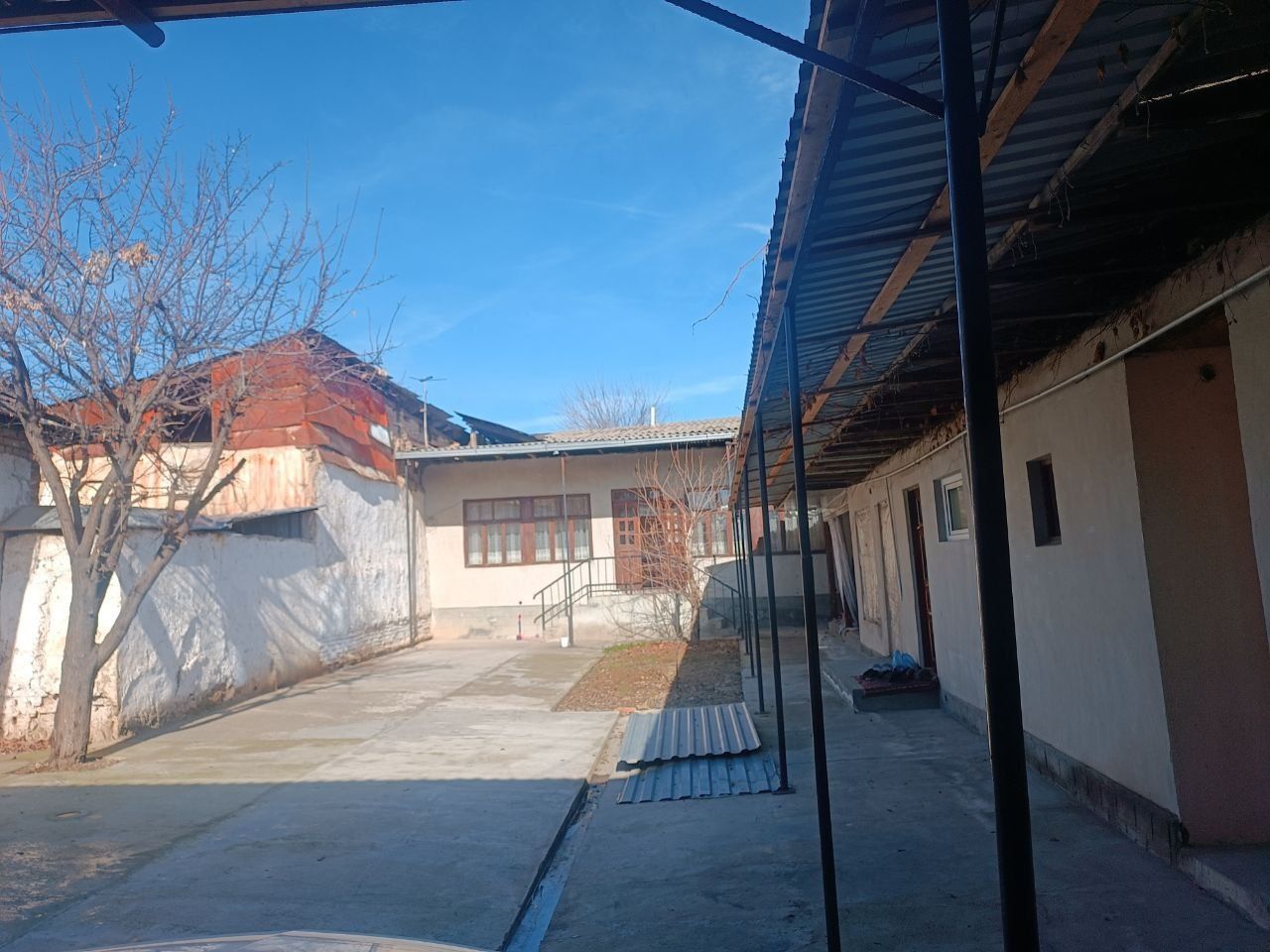 uy sotiladi KELES  Toshkent tumanida