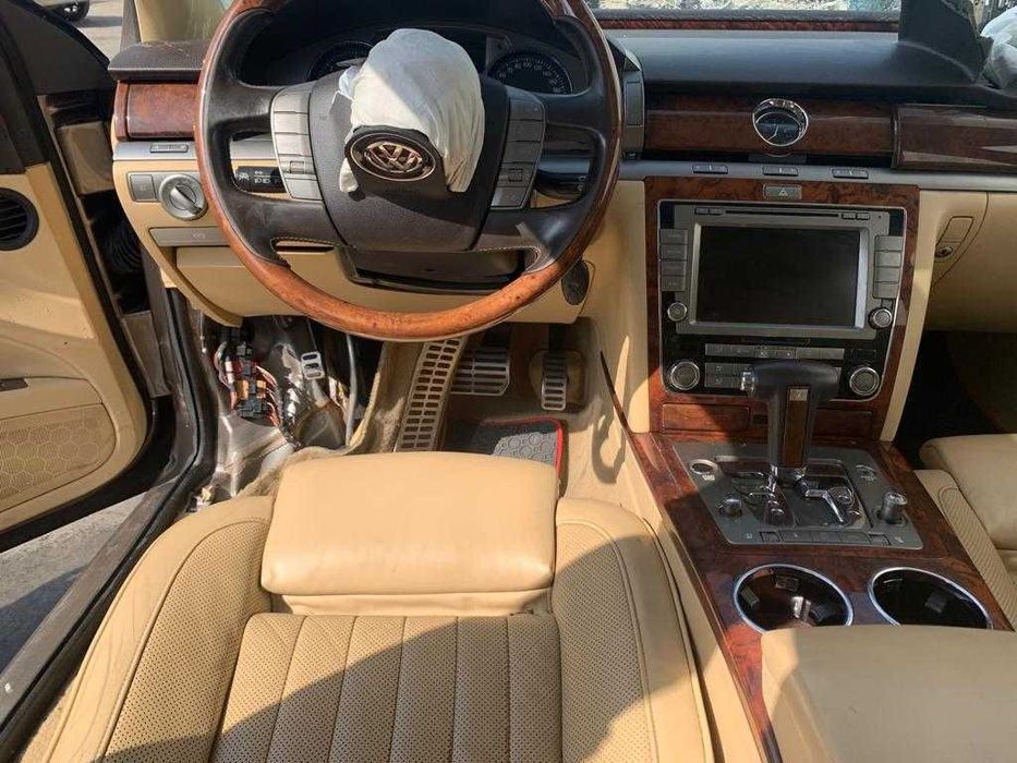 Dezmembre Volkswagen Phaeton 2012 facelift 3.0 tdi cex/bara spate/stop