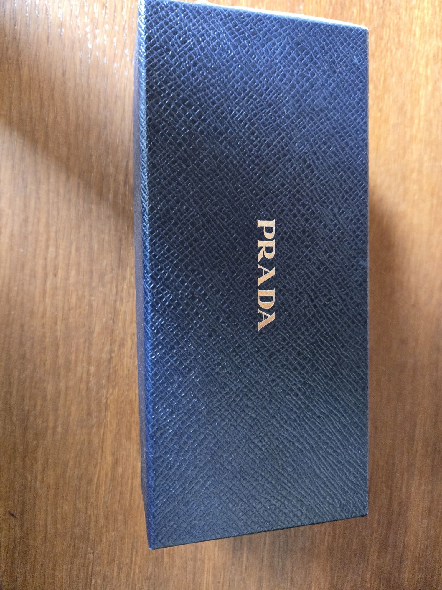 Дамски слънчеви очила Prada