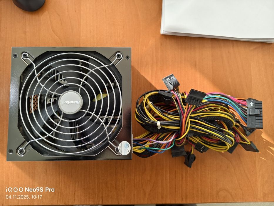 Блок питания huntkey 700w
