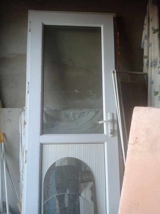 Пластик есик сатылады