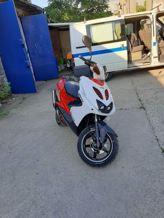 Yamaha aerox  80 cc