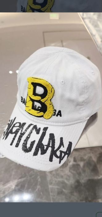 Șapcă Balenciaga model 2026, 5 modele