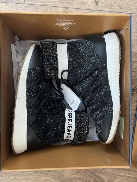 Pepe Jeans London обувки Koko с плетен чорап #40