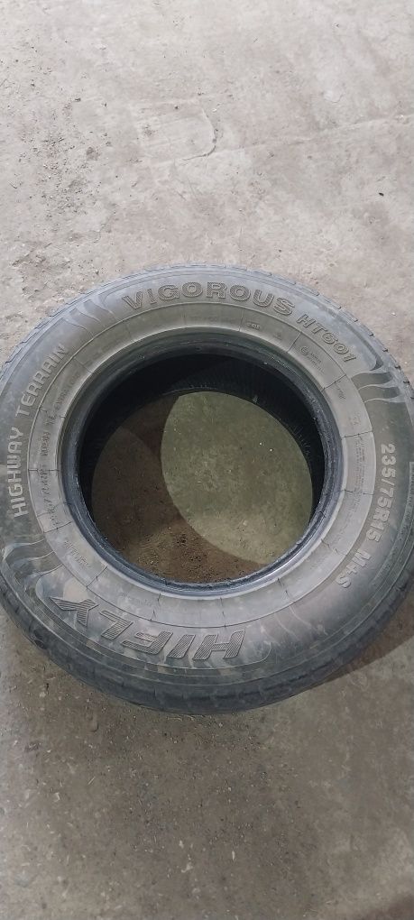 Продам автошины.