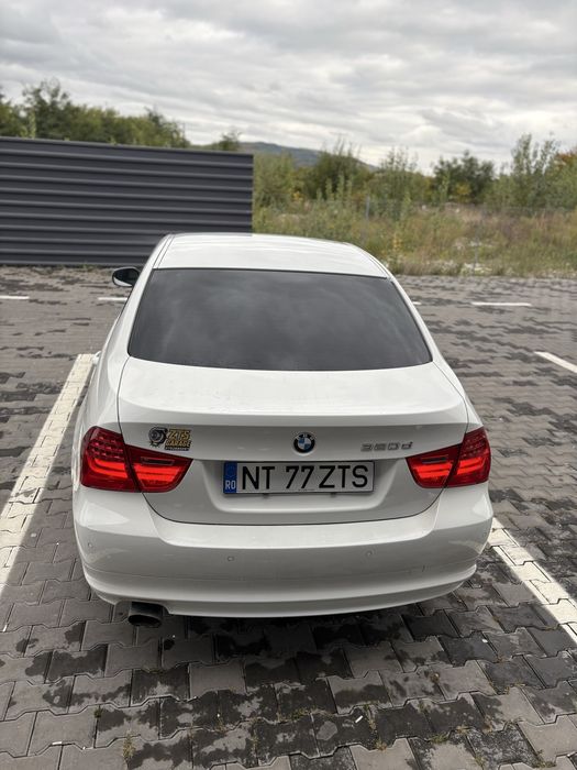 BMW 320D seria 3 e90 LCI 2011 euro 5 184cp automat xdrive 4x4